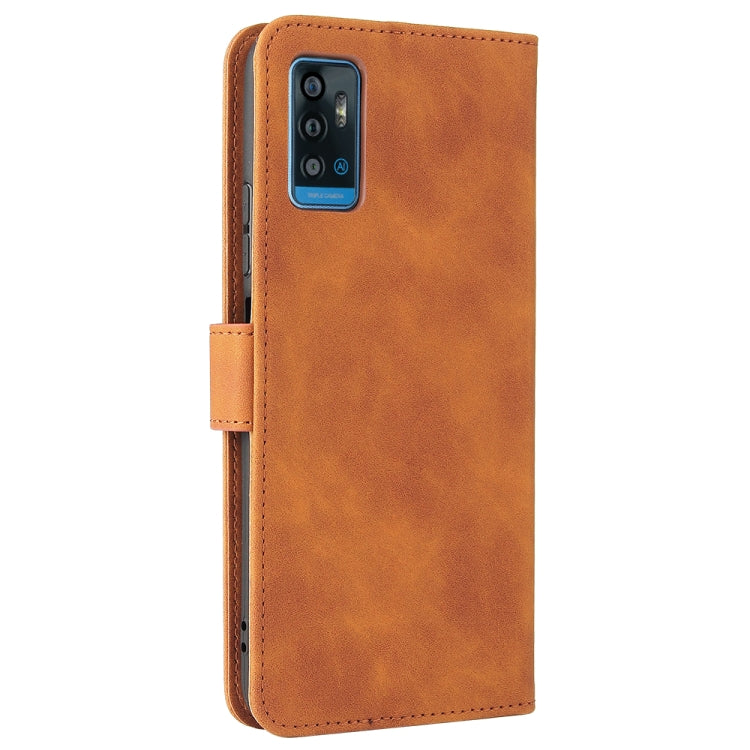 Solid Color Skin Feel Magnetic Buckle Horizontal Flip Calf Texture PU Leather Case with Holder & Card Slots & Wallet