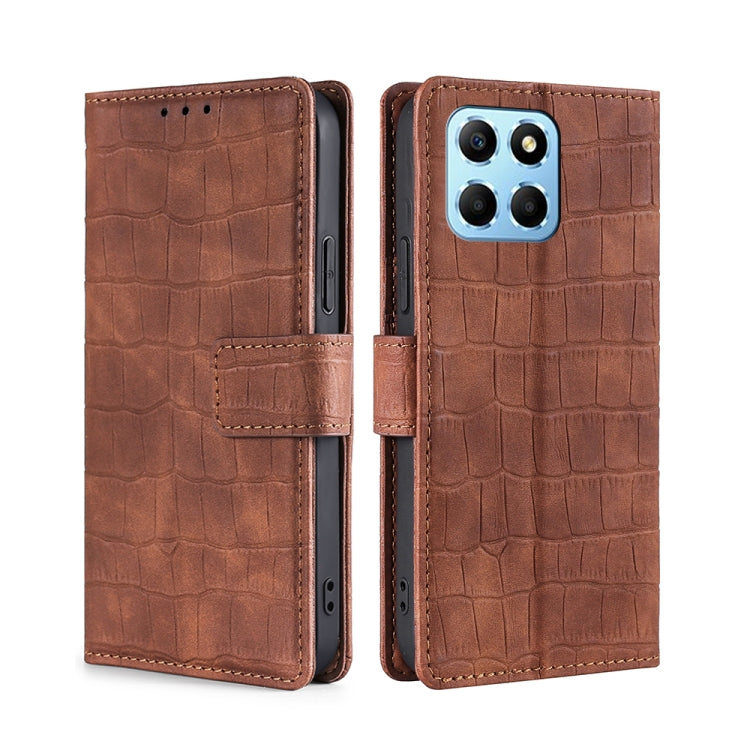 Skin Feel Crocodile Magnetic Clasp Leather Phone Case