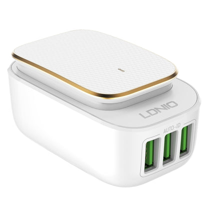 LDNIO A3305 3.4A 3 USB Interfaces Travel Charger Mobile Phone Charger, Support Touch LED Night Light, EU Plug,, Type-C / USB-C, Micro USB, 8 Pin