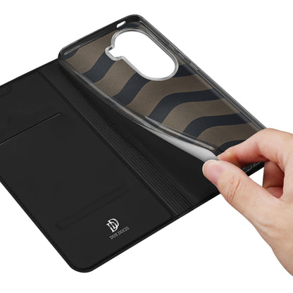 DUX DUCIS Skin Pro Series Flip Leather Phone Case