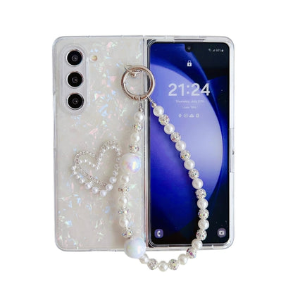 Pearlescent Shell Texture Heart Pattern Phone Case with Bracelet, For Samsung Galaxy Z Fold6, For Samsung Galaxy Z Fold5, For Samsung Galaxy Z Fold4, For Samsung Galaxy Z Fold3