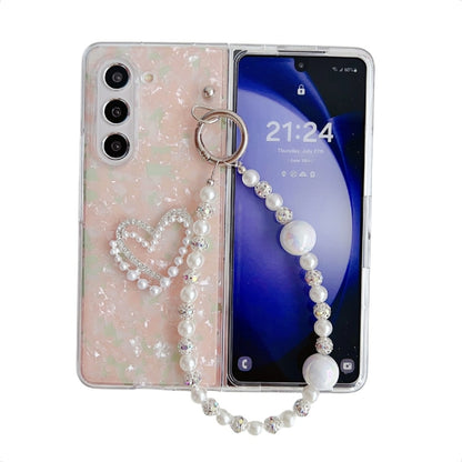 Pearlescent Shell Texture Heart Pattern Phone Case with Bracelet, For Samsung Galaxy Z Fold6, For Samsung Galaxy Z Fold5, For Samsung Galaxy Z Fold4, For Samsung Galaxy Z Fold3