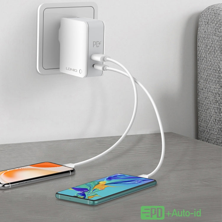LDNIO A4403C 30W PD + Auto-id Foldable Fast Travel Charger with 1m Micro USB Cable, EU Plug, with Micro USB Cable