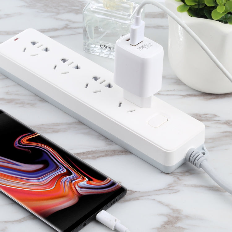 LZ-215A+C 20W QC 3.0 USB + PD 3.0 USB-C / Type-C Fast Charging Travel Charger, EU Plug, EU Plug